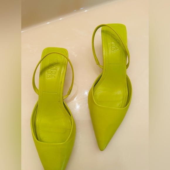 Zara lime green slingback kitten heels. Size 6. Excellent condition. - Picture 6 of 9